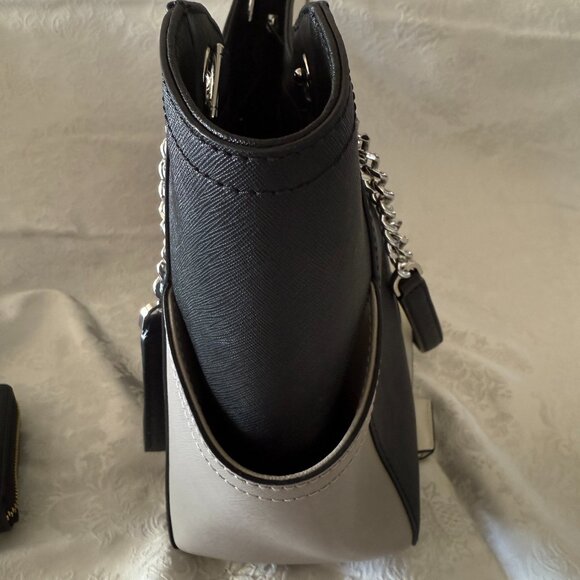 Michael Kors Jet Set Travel Shoulder Chain Strap Tote w/Matching Wallet - Picture 3 of 8